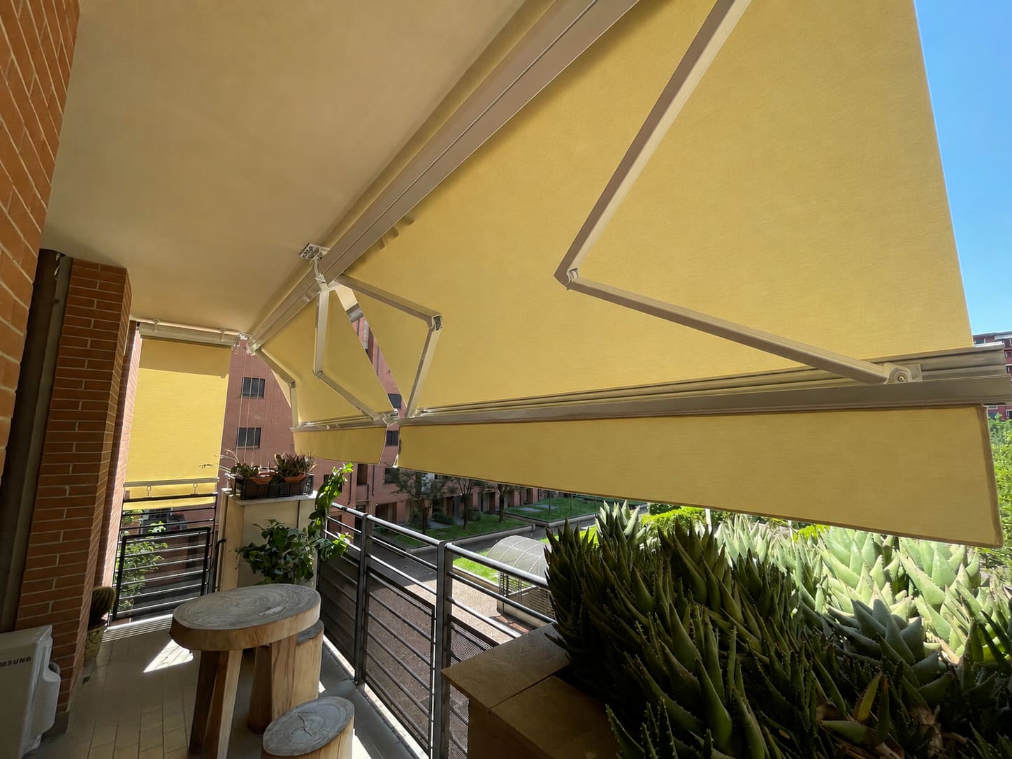 Installazione tenda da sole a Milano e provincia